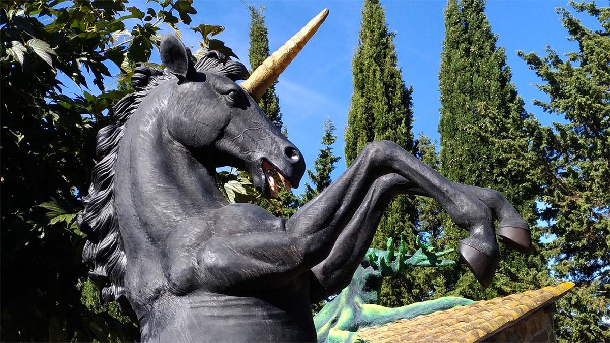 statue licorne